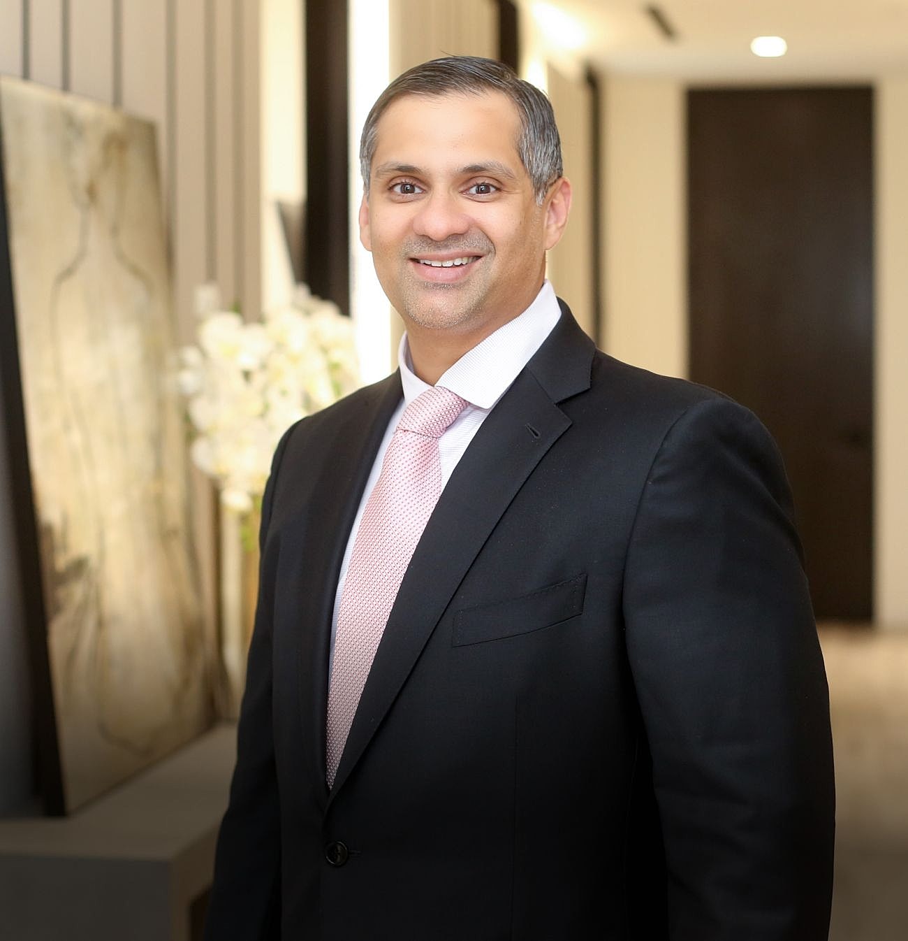 Houston plastic surgeon, Dr. Ravi